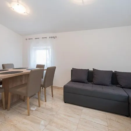 Banic By Interhome *