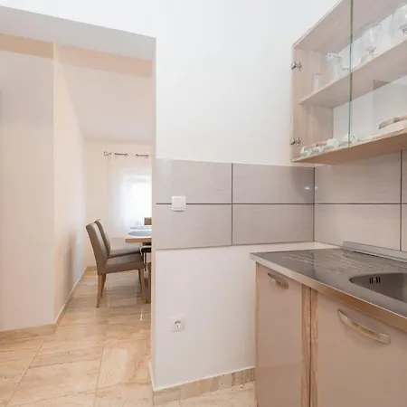 Banic By Interhome Vir